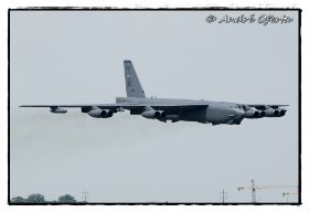b52lowappk.jpg